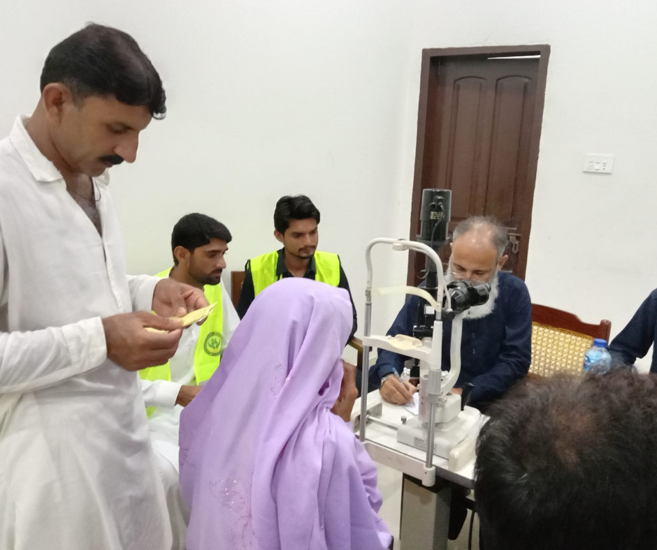 Simple 3D Ramadan Mubarak Greeting Facebook Post Template (1)